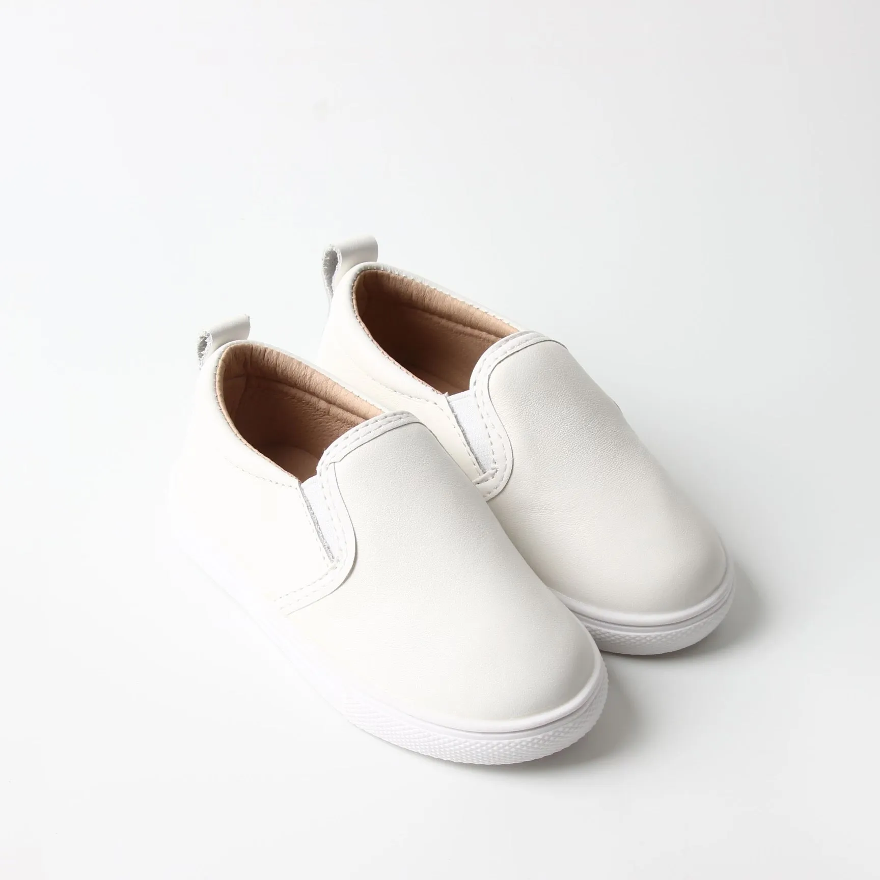 Everett Slides - Cloud White