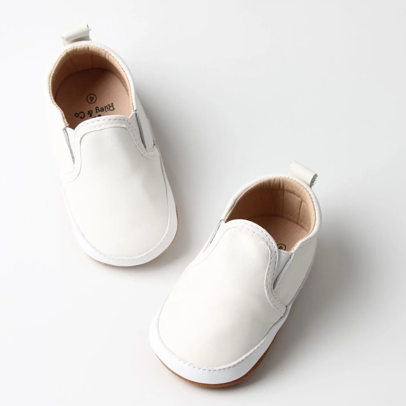 Everett Slides - Cloud White
