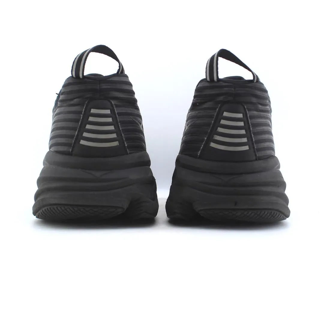 HOKA ONE ONE  BONDI 6