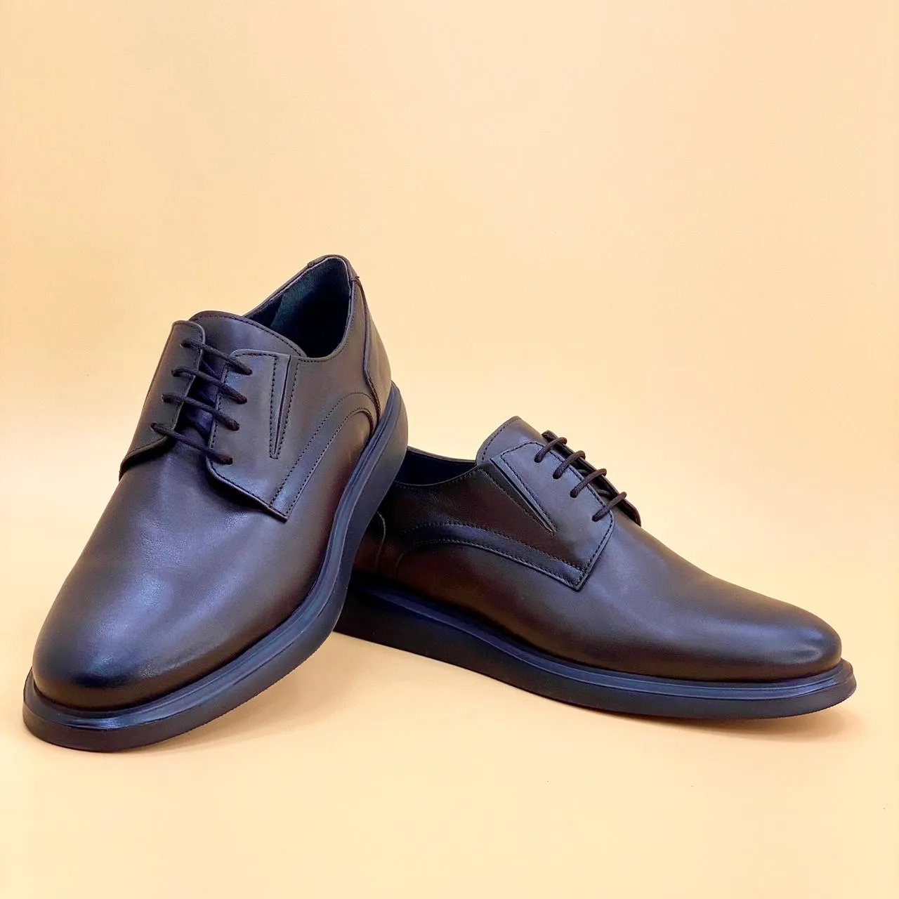 NEW ,  MADE IN TURKEY GENUINE LEATHER MEN SHOES M16