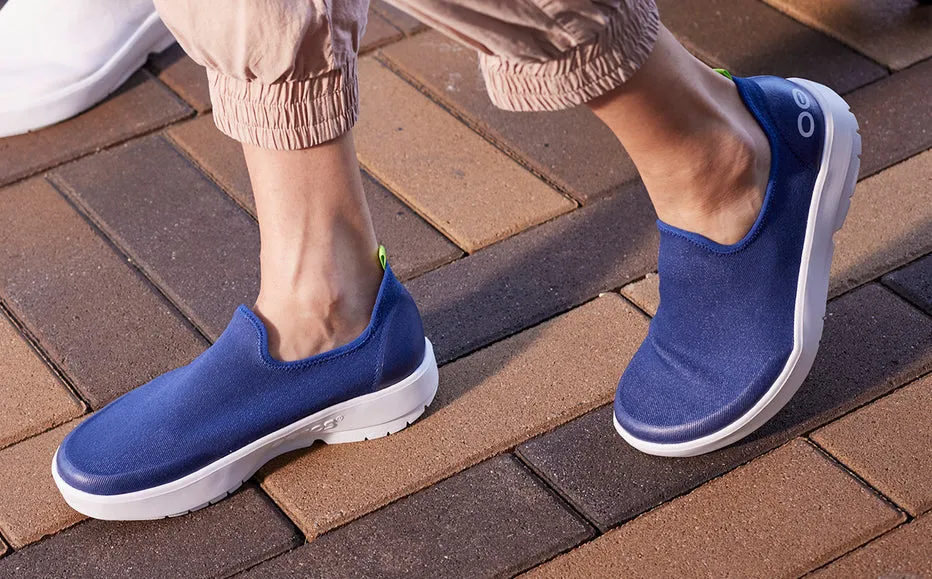 OOmg Eezee low navy