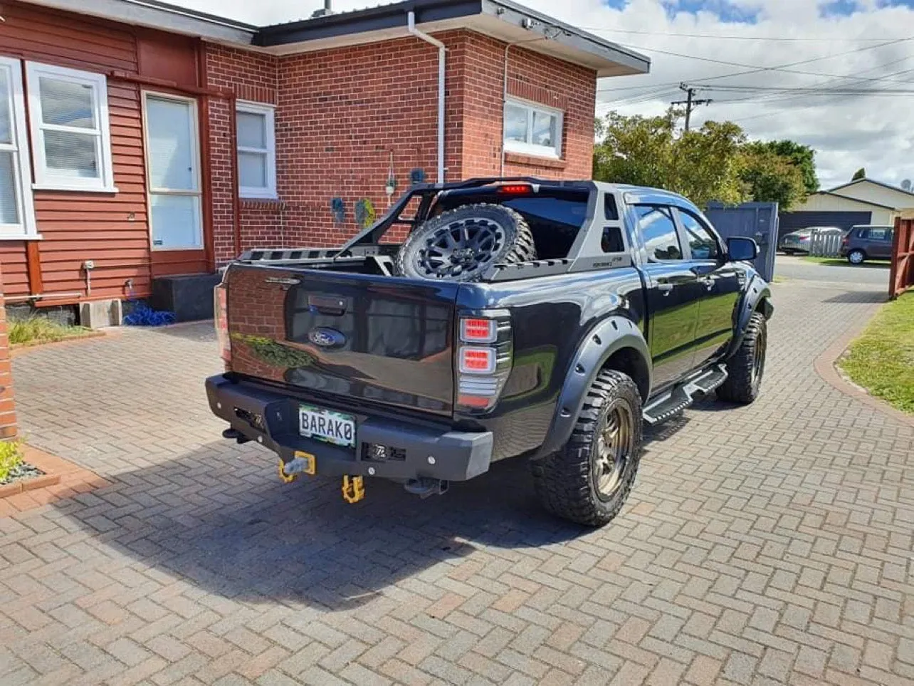 OPTION4WD - SPARE WHEEL HOLDER RACK ( UNIVERSAL )