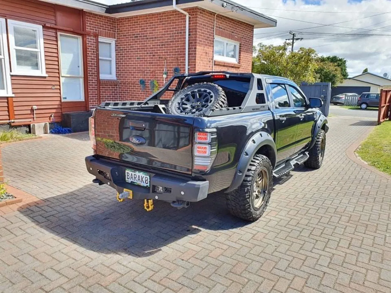 OPTION4WD - SPARE WHEEL HOLDER RACK ( UNIVERSAL )