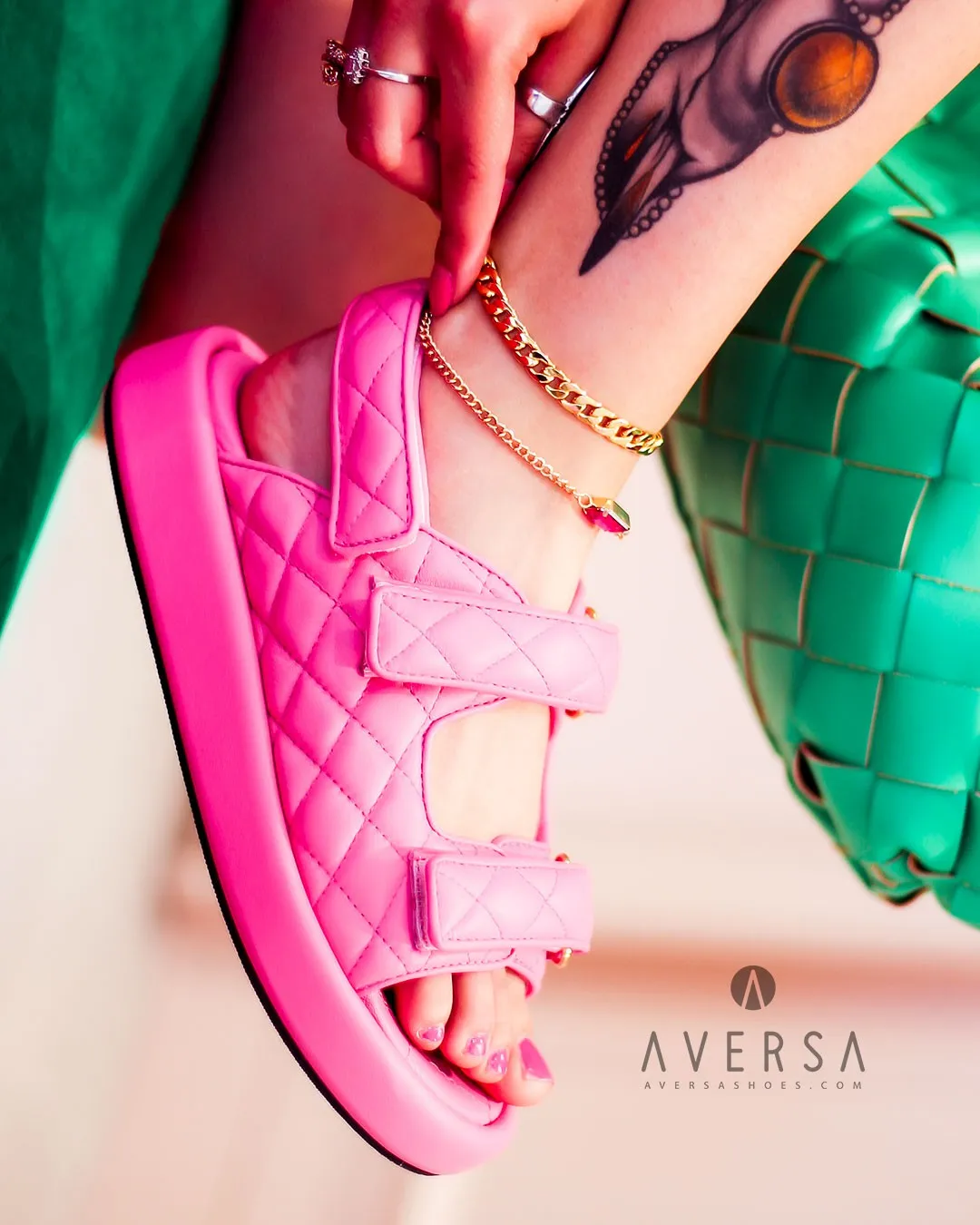 Sandalo Amy fucsia con strappi
