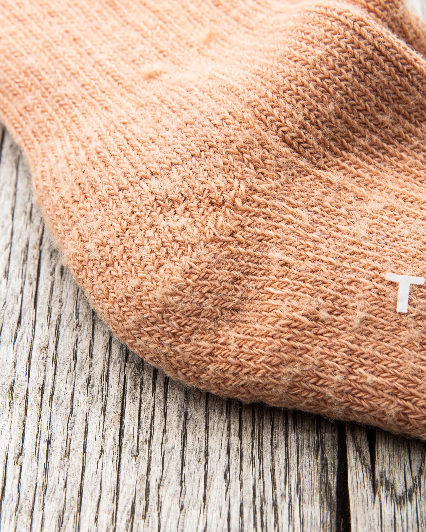 Tender Wool Rib Socks Red Ochre Dyed