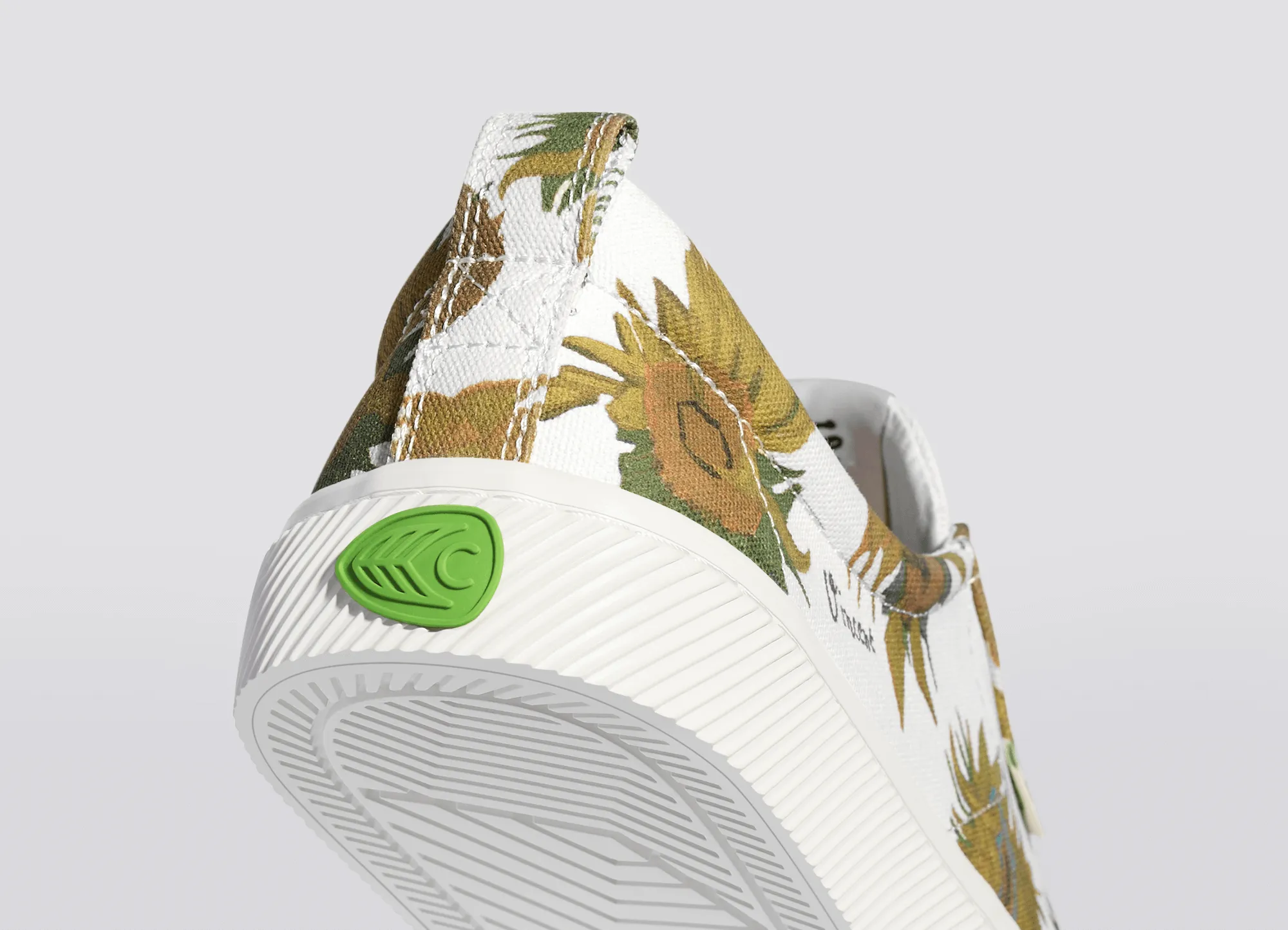VGM OCA Low Sunflowers Off-White Canvas Sneaker Women